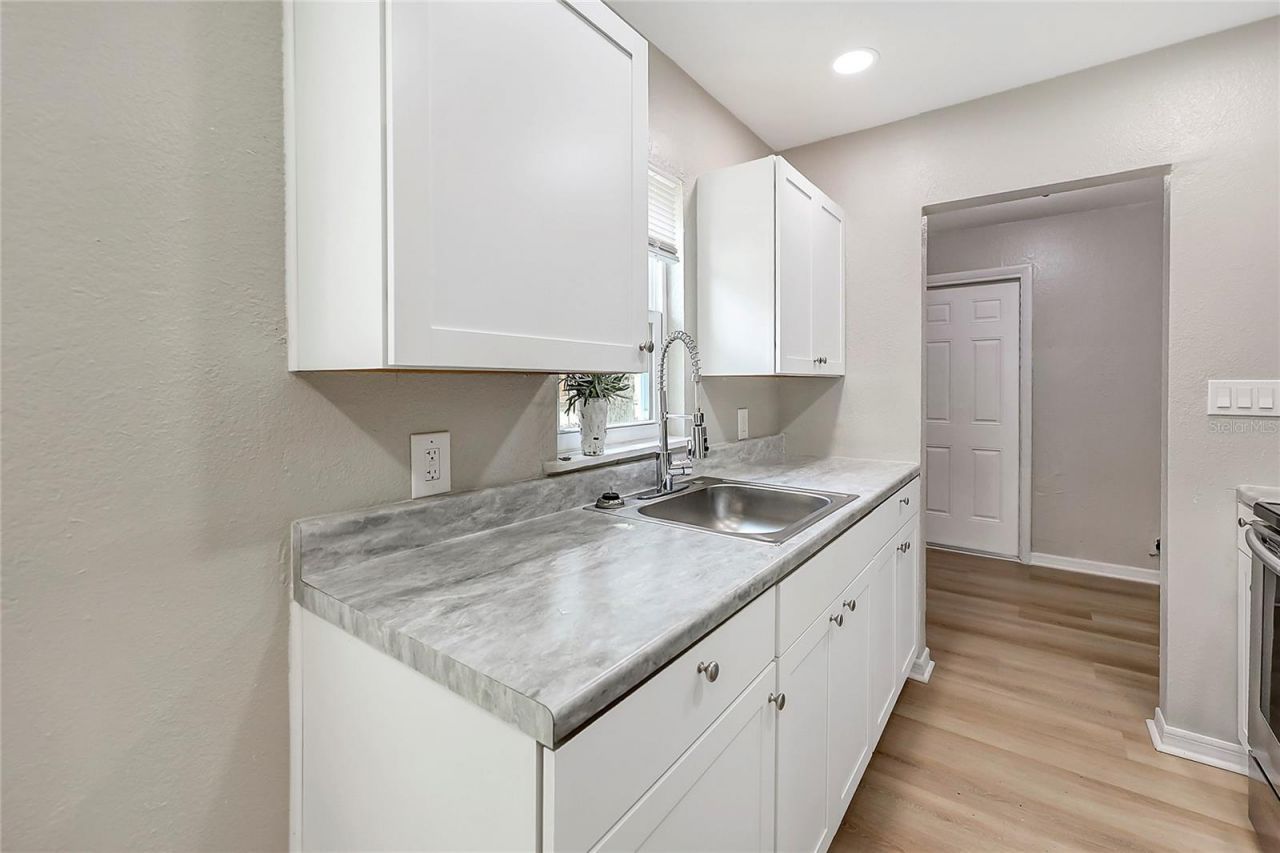 107 Academy Avenue , Sanford, FL 32771 Photo