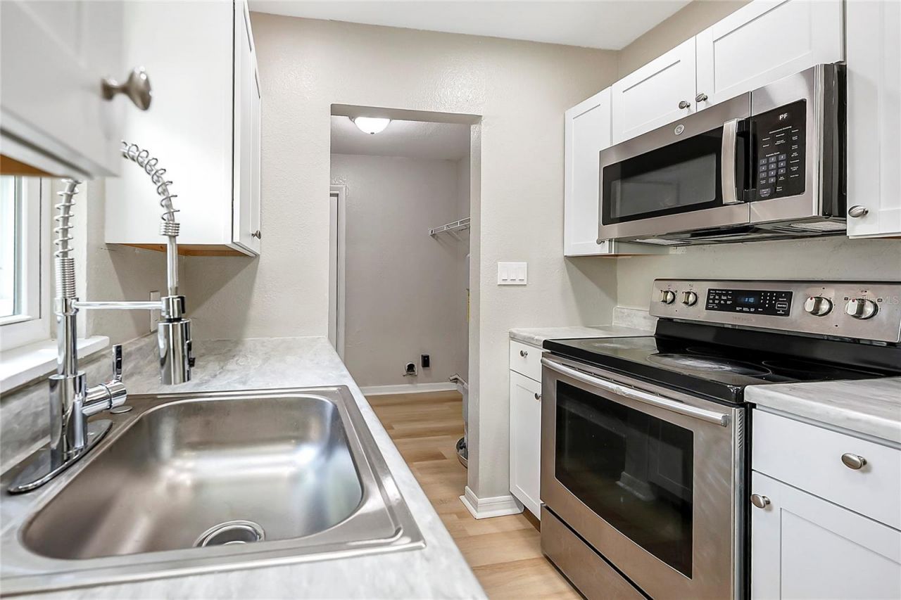 107 Academy Avenue , Sanford, FL 32771 Photo