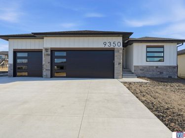 9350 S 86th Street , Lincoln, NE 68526
