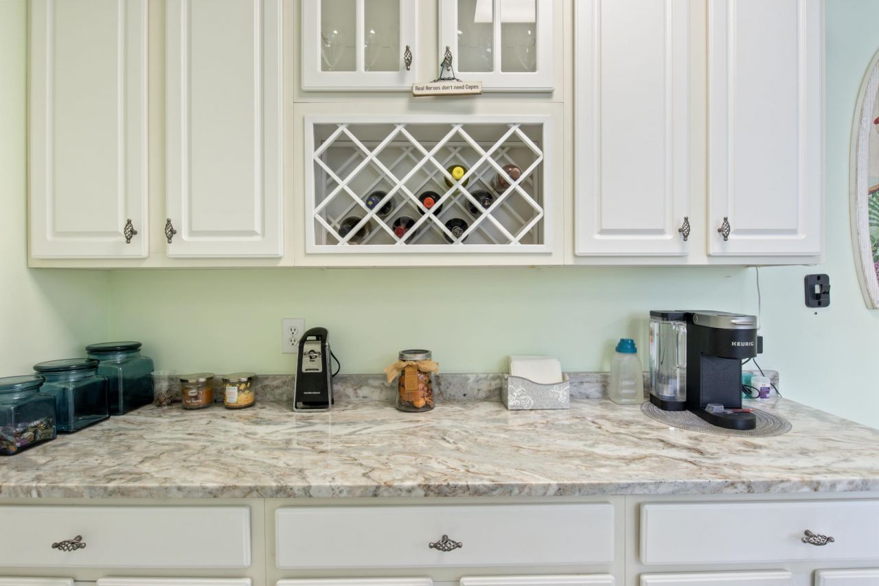 2180 Waterview Dr. Photo 15