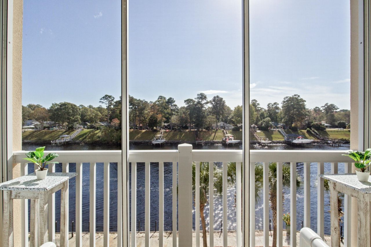 2180 Waterview Dr. Photo 6