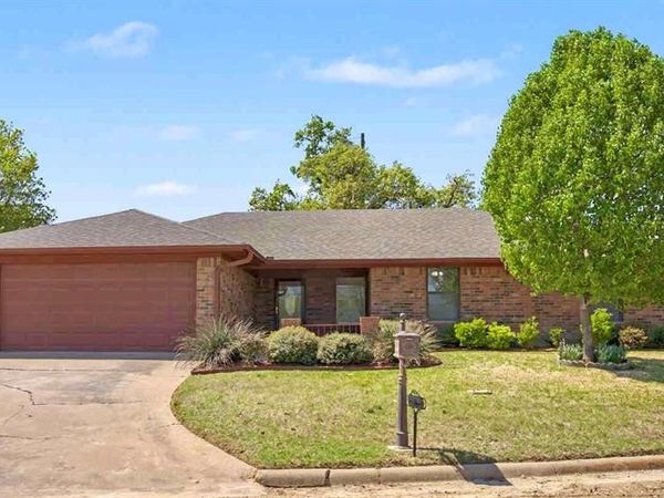 131 Cromeans Street , Jacksboro, TX 76458