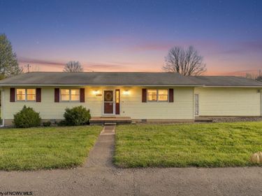 1104 Johnson Avenue, Bridgeport, WV 26330