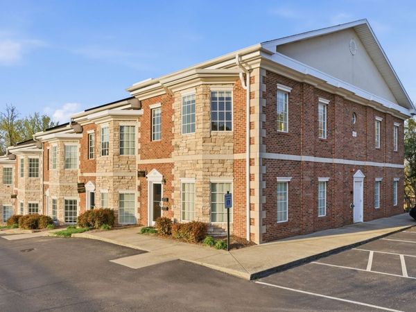 311 S Royal Oaks Blvd, Franklin, TN 37064