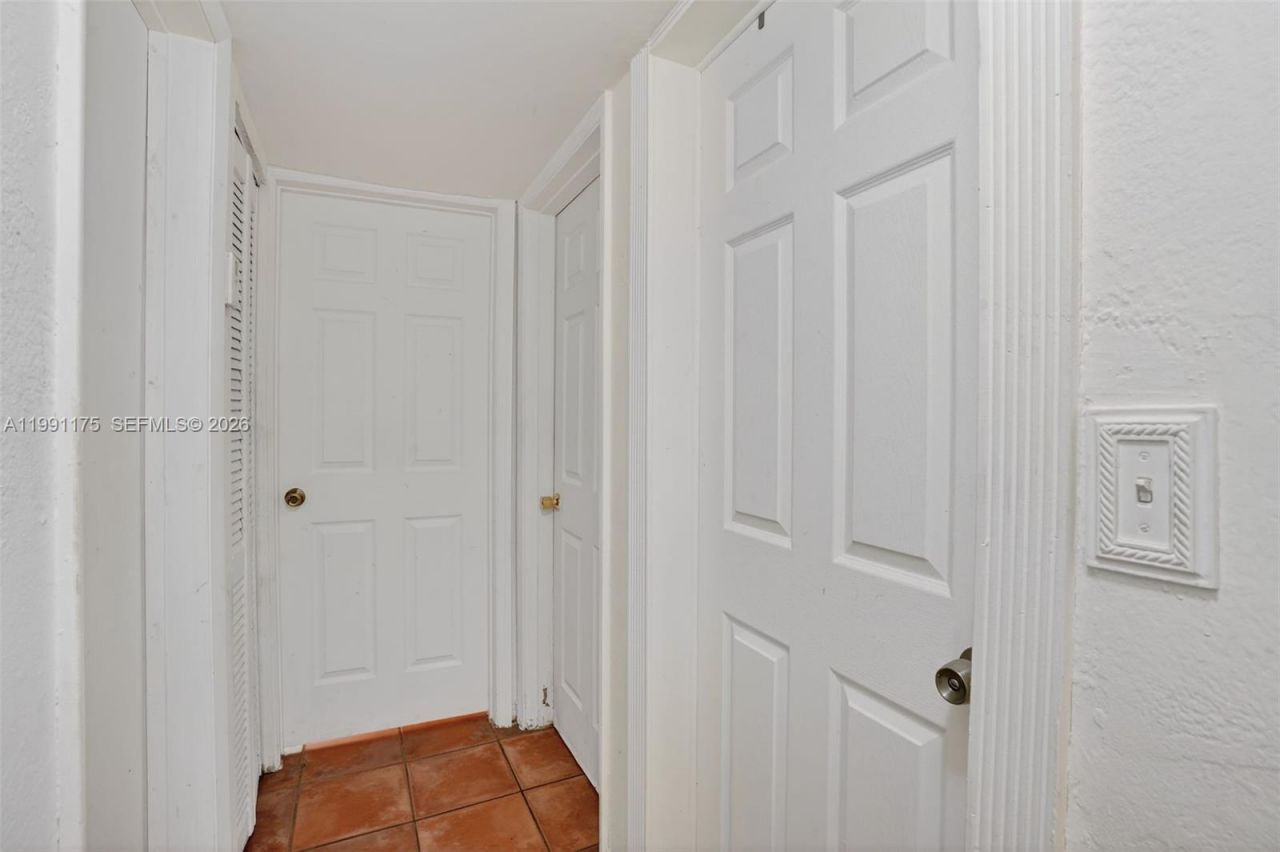 10055 SW 52nd Ter , Miami, FL 33165 Photo