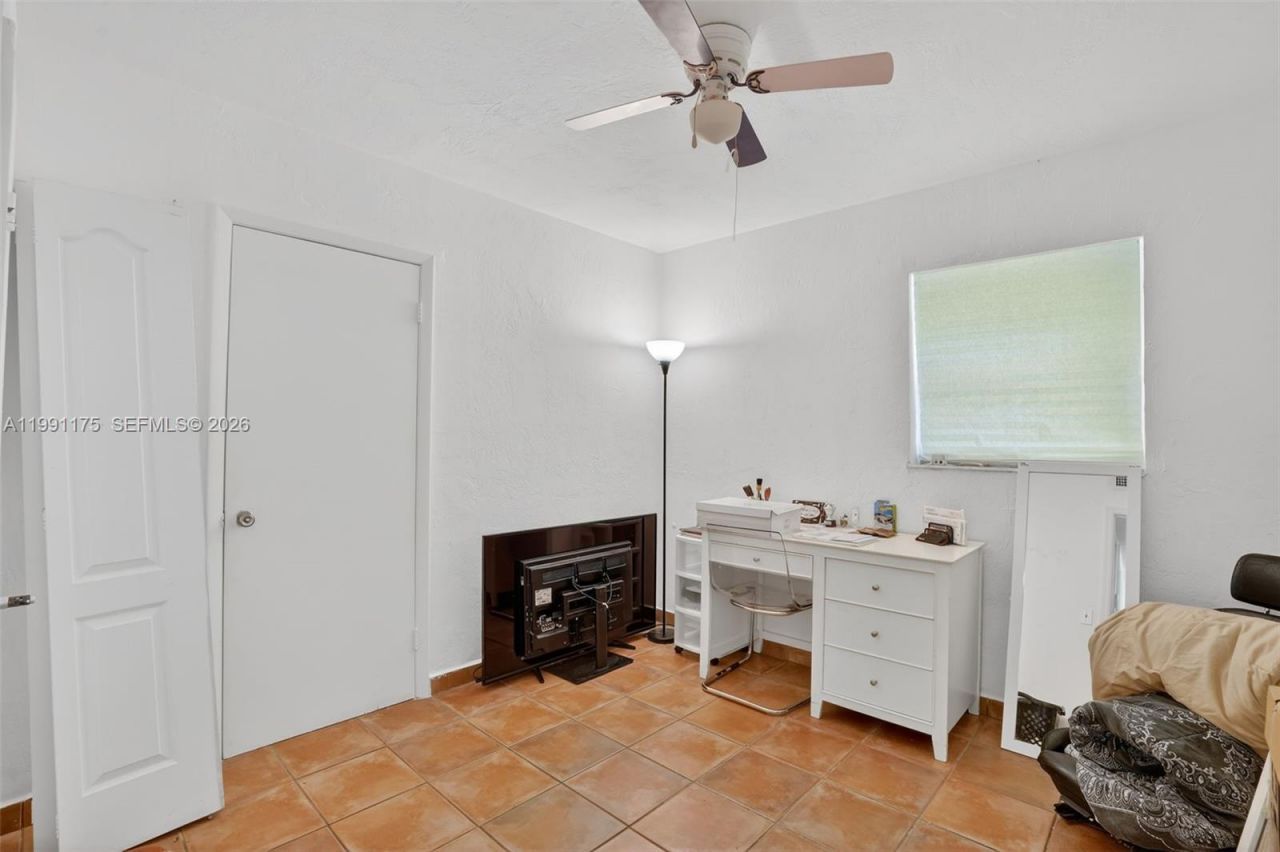 10055 SW 52nd Ter , Miami, FL 33165 Photo