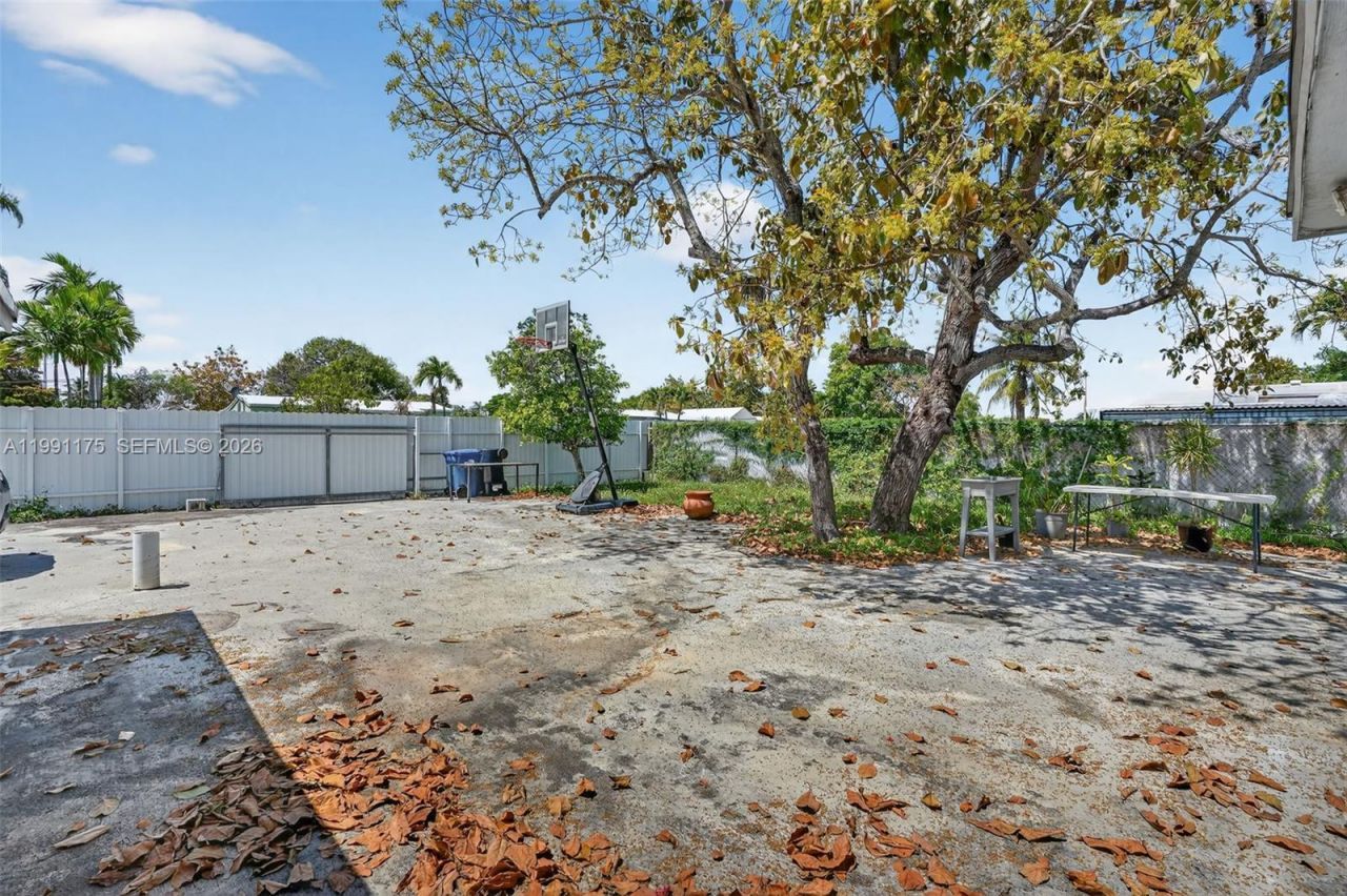 10055 SW 52nd Ter , Miami, FL 33165 Photo