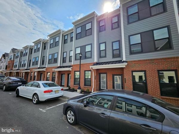 606 PARKER BOULEVARD, PRINCETON JUNCTION, NJ 08550