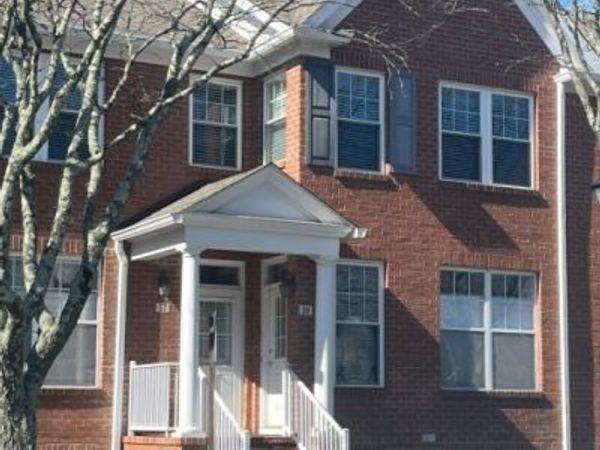 59 Franklin School Way, Metuchen, NJ 08840