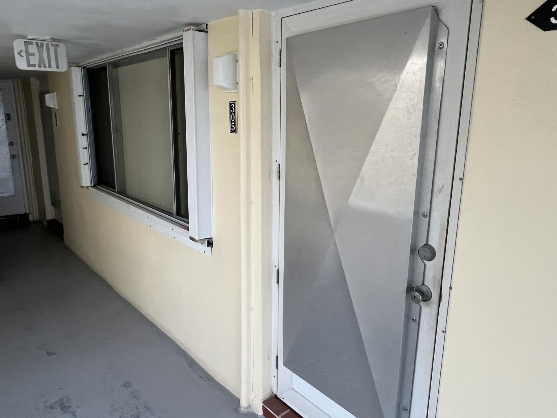 101 Doolen Court, Unit 305, North Palm Beach, FL 33408 Photo