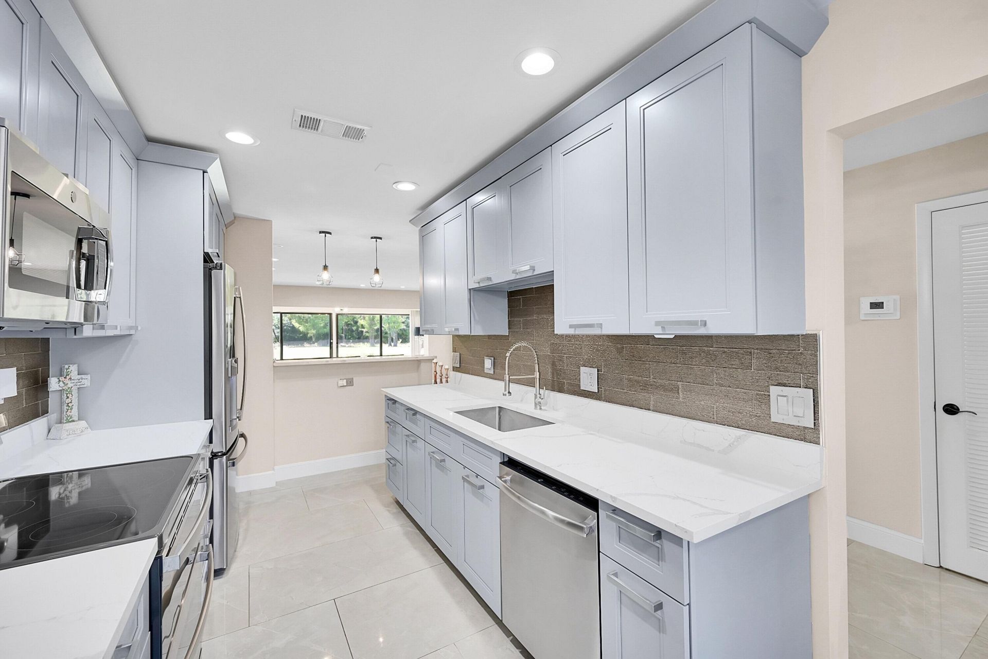 21207 Lago Circle, Boca Raton, FL 33433 Photo