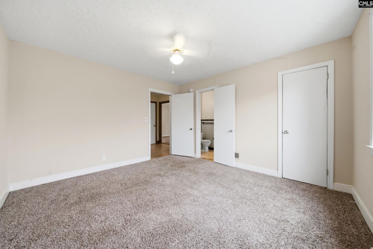 586 Rainbow Circle  Photo 14