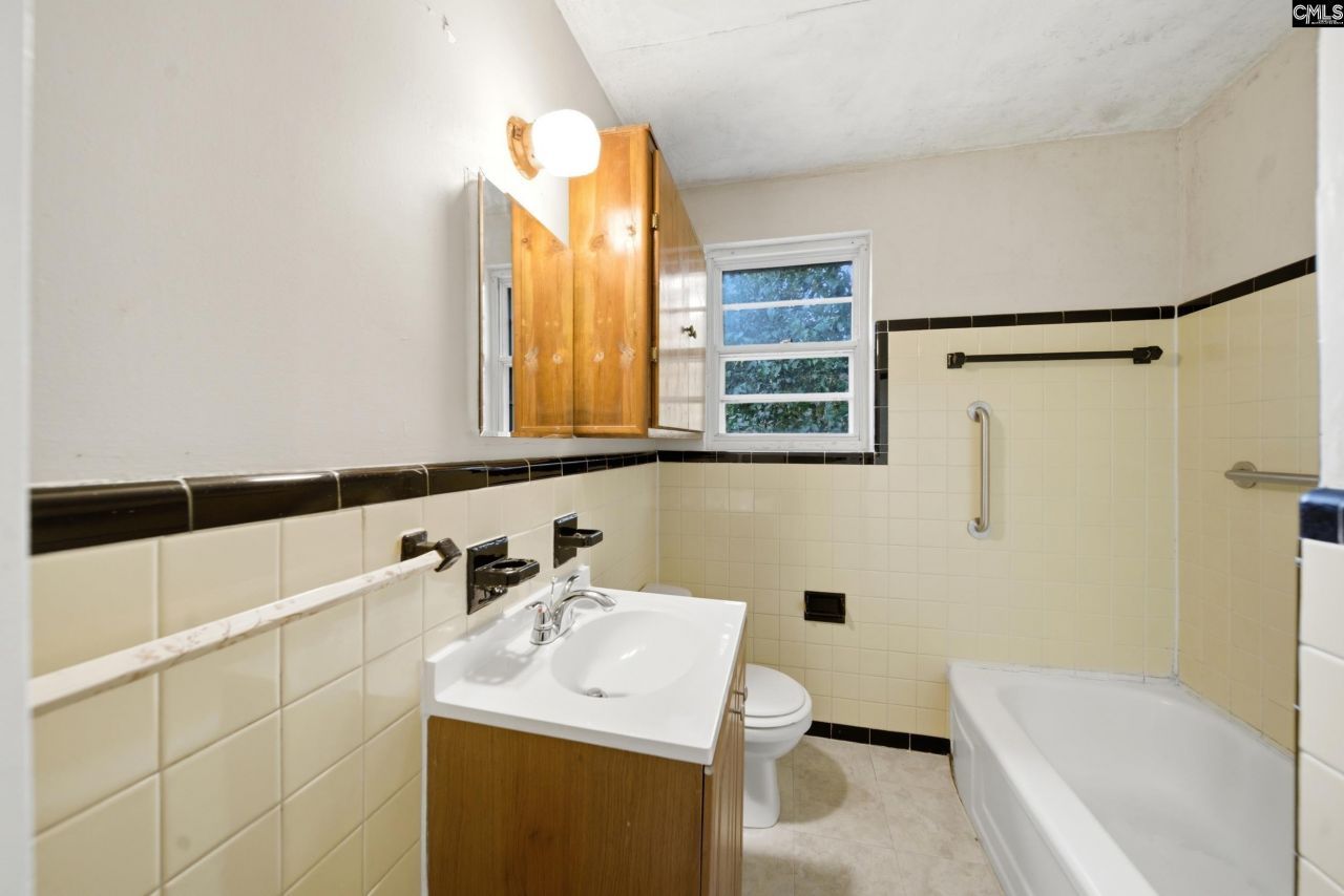 586 Rainbow Circle  Photo 18