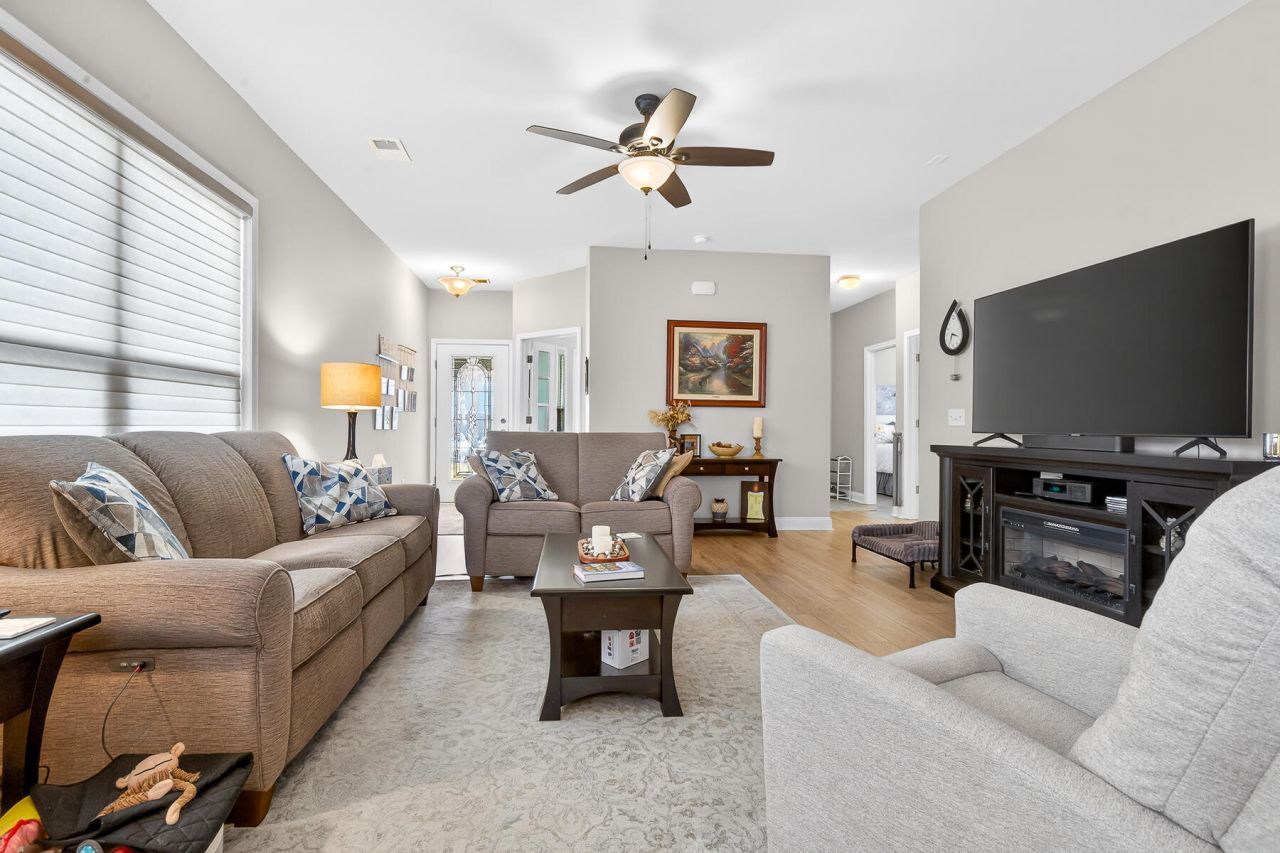 525 Switchgrass Drive Photo 10