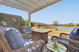 525 Switchgrass Drive photo 4