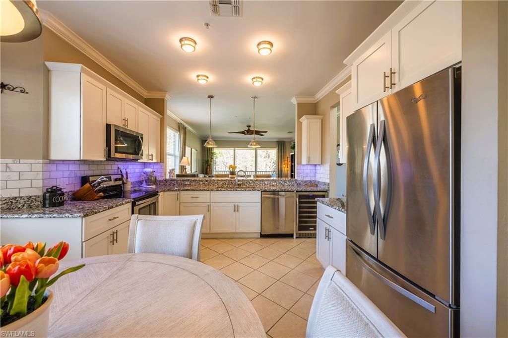 19400 Cromwell Ct, Unit 201, Fort Myers, FL 33912 Photo