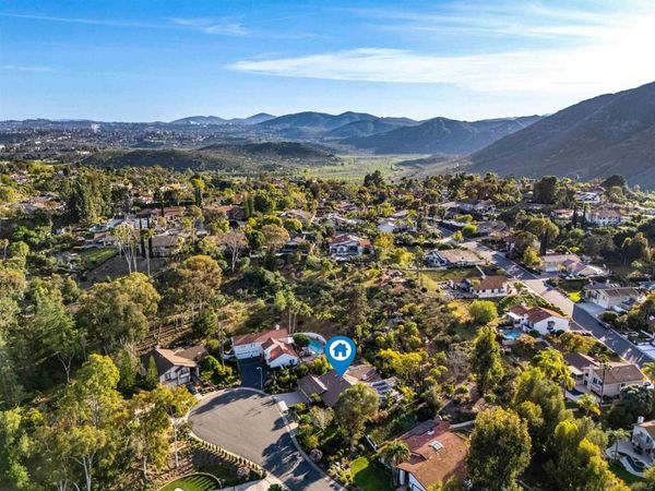352 Calle Bonita, Escondido, CA 92029