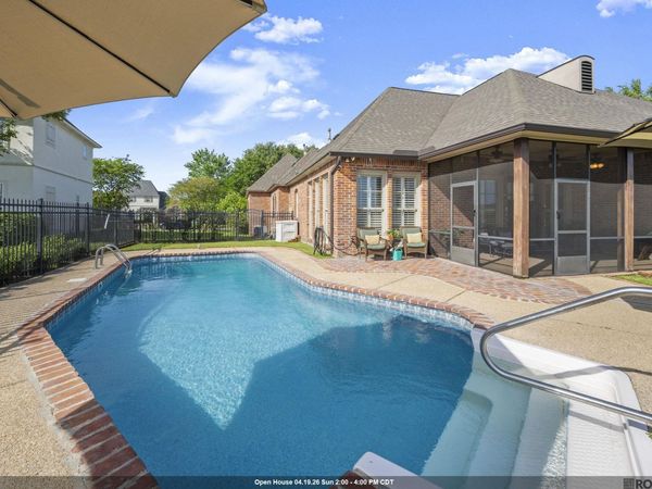 2315 S Turnberry Ave, Zachary, LA 70791