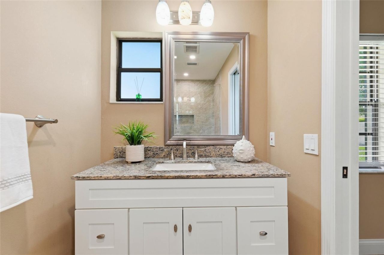 7101 Fairway Bend Circle, Sarasota, FL 34243 Photo
