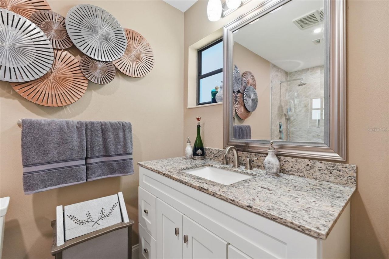 7101 Fairway Bend Circle, Sarasota, FL 34243 Photo