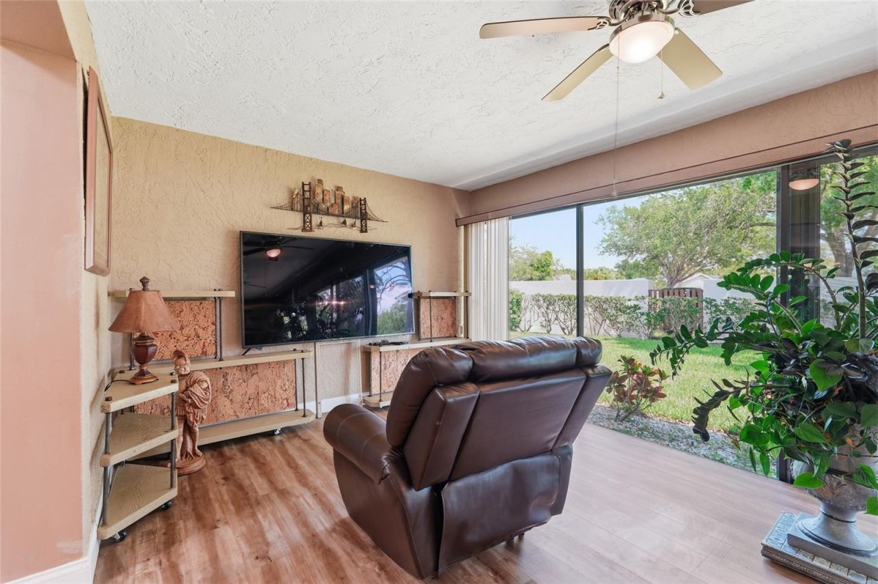 7101 Fairway Bend Circle , Sarasota, FL 34243 Photo