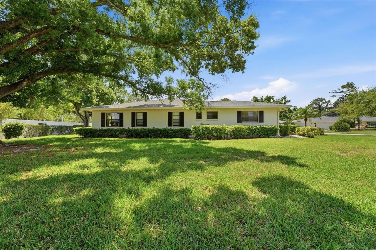 7101 Fairway Bend Circle , Sarasota, FL 34243 Photo