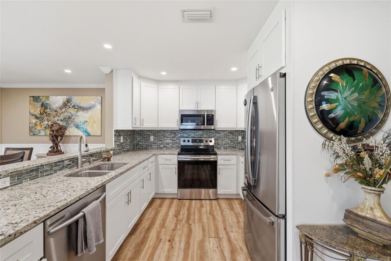 7101 Fairway Bend Circle , Sarasota, FL 34243 Photo