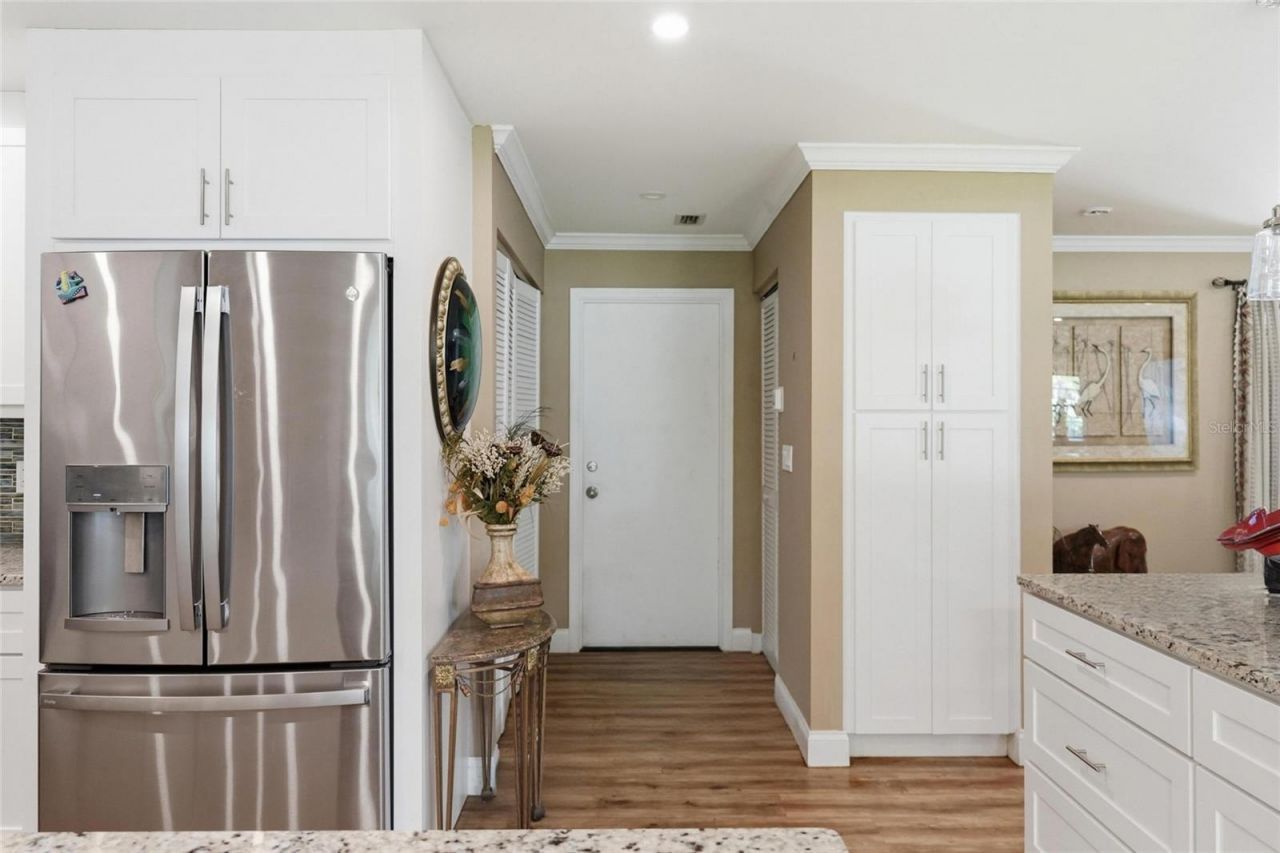 7101 Fairway Bend Circle, Sarasota, FL 34243 Photo