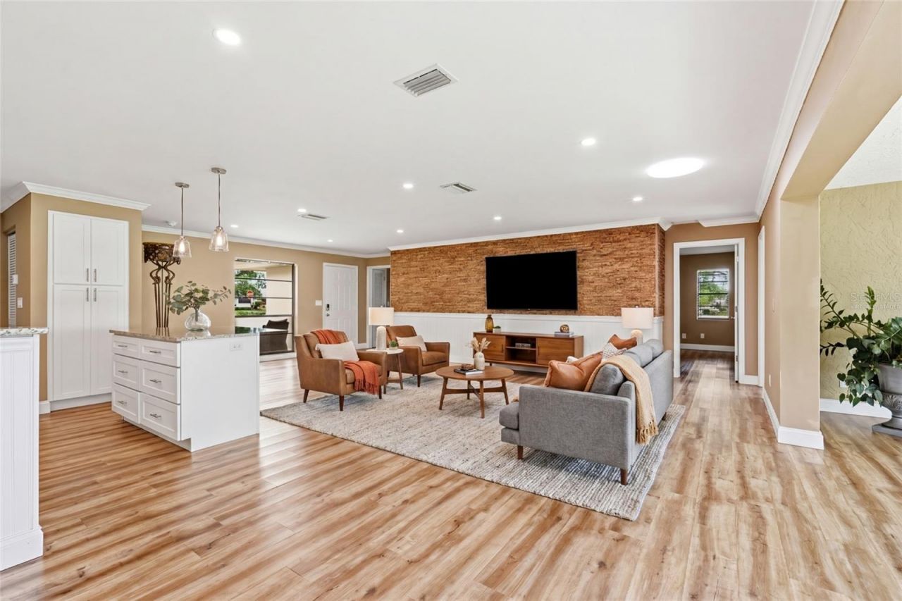 7101 Fairway Bend Circle, Sarasota, FL 34243 Photo