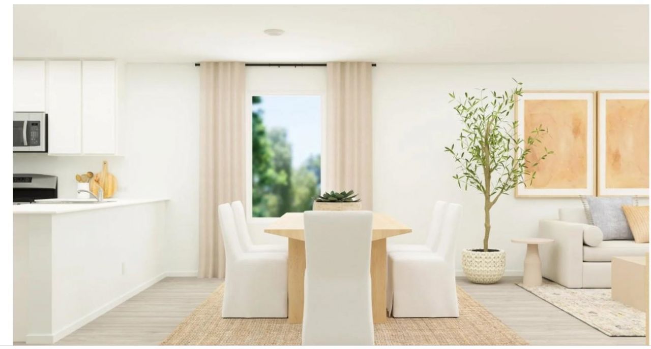 1319 King Oaks Loop Photo 3