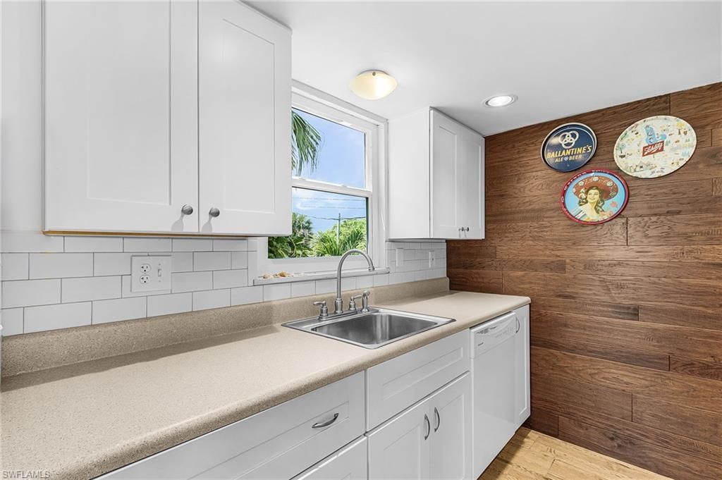 2432 Sycamore St, Saint James City, FL 33956 Photo