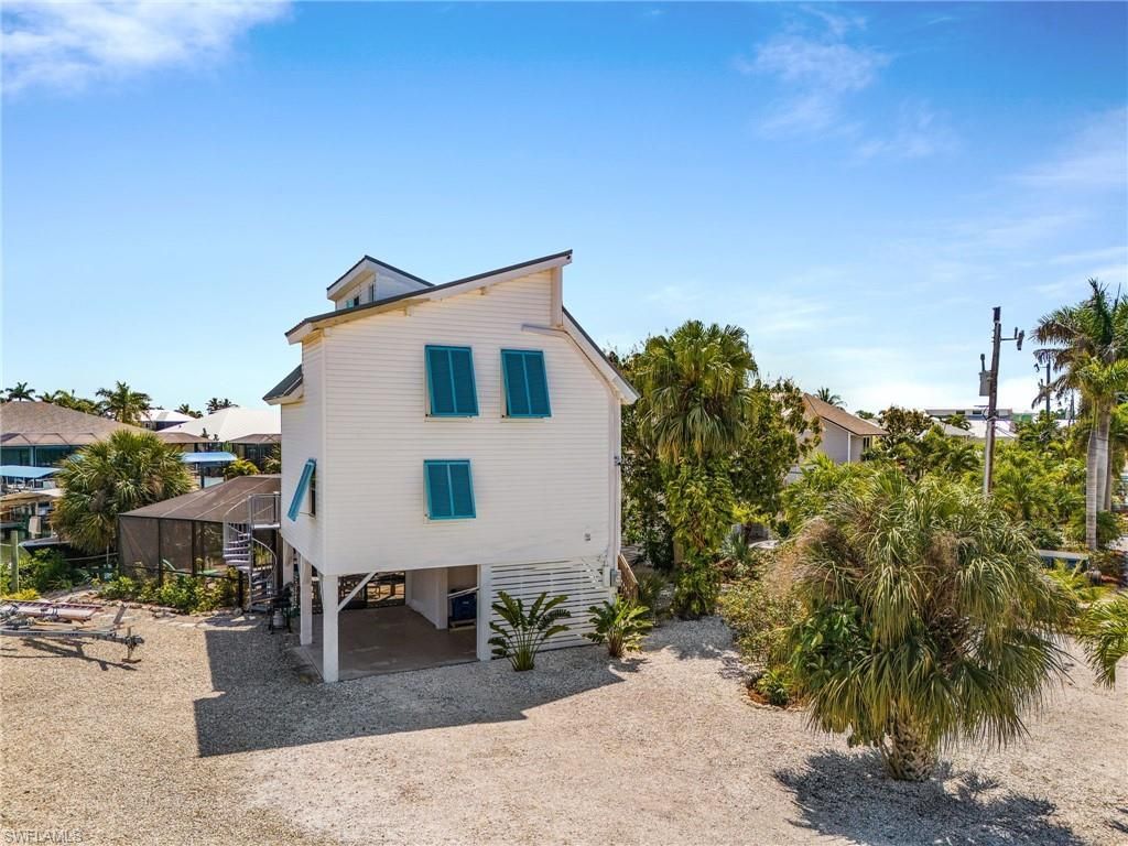 2432 Sycamore St, Saint James City, FL 33956 Photo