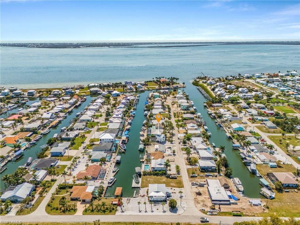 2432 Sycamore St, Saint James City, FL 33956 Photo