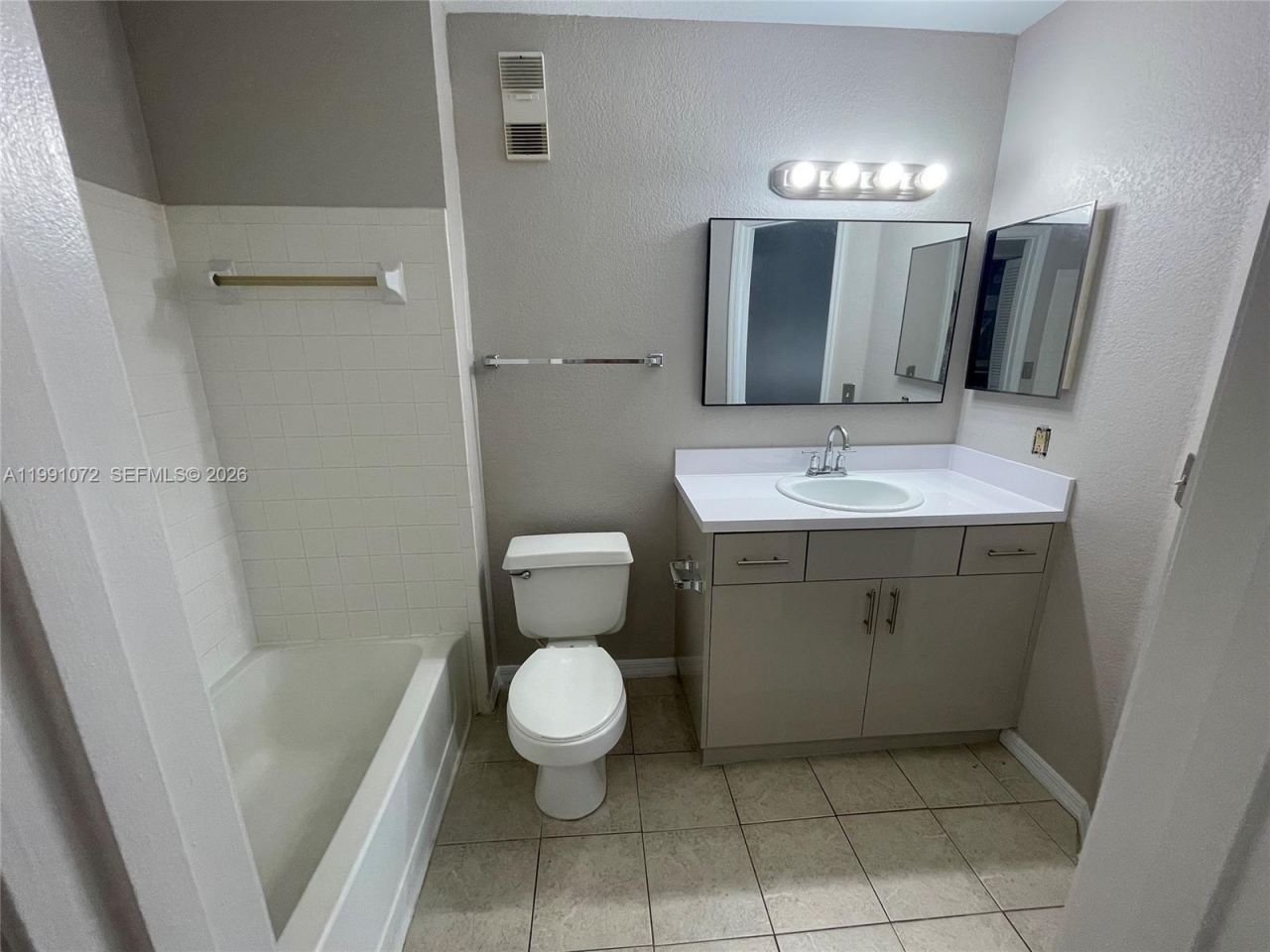 3390 N Pinewalk Dr N , Unit 1027, Margate, FL 33063 Photo