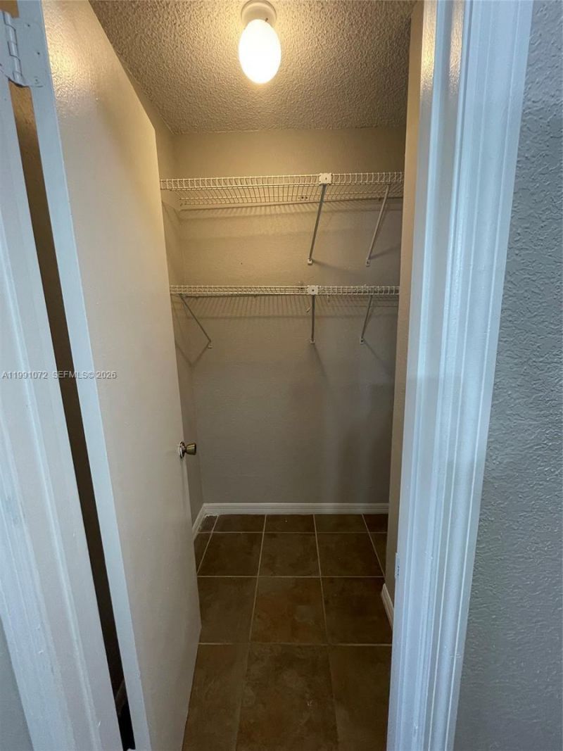 3390 N Pinewalk Dr N , Unit 1027, Margate, FL 33063 Photo