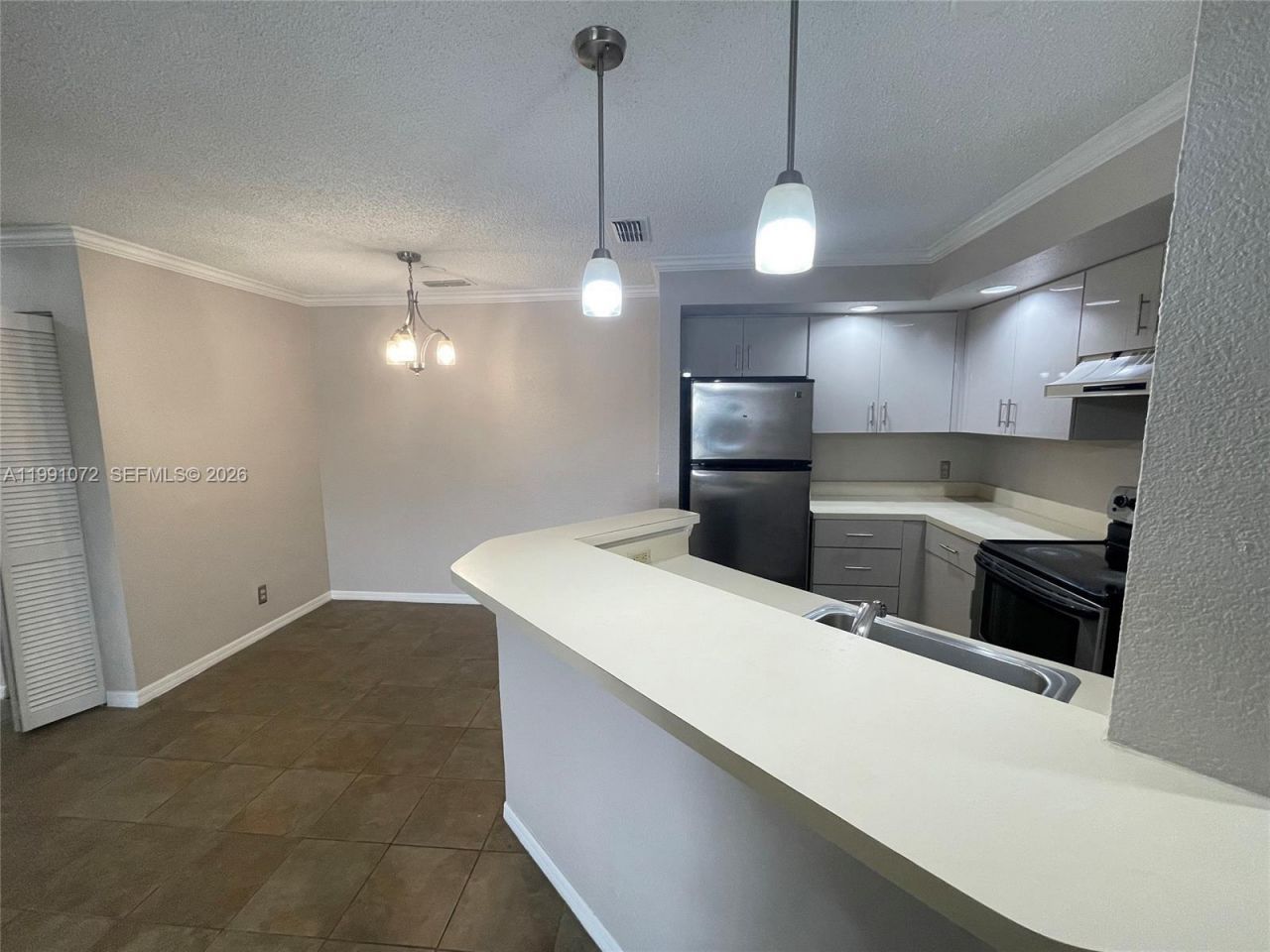 3390 N Pinewalk Dr N , Unit 1027, Margate, FL 33063 Photo