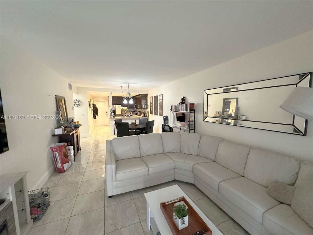 450 Paradise Isle Blvd, Unit 102, Hallandale Beach, FL 33009 Photo