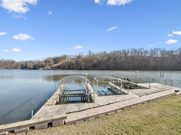 22250 260 Street, Delhi, IA 52223