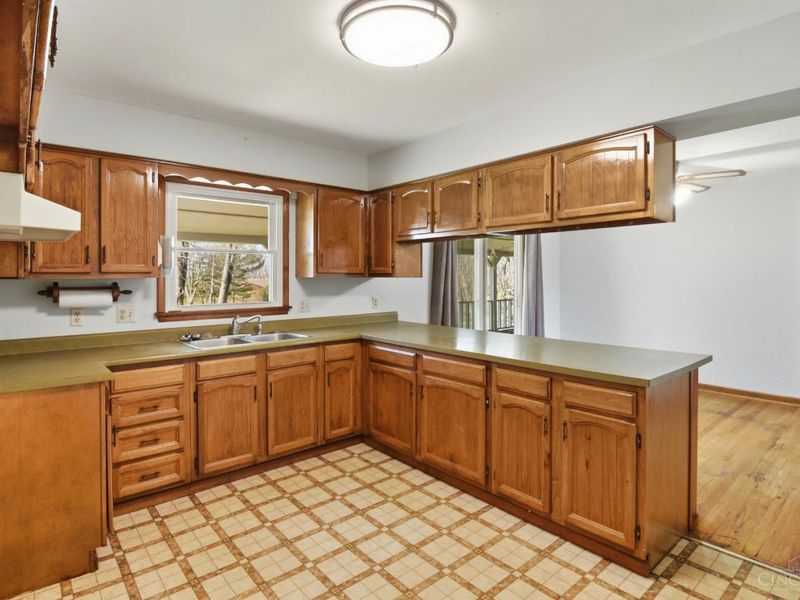 7225 Lesourdsville West Chester Road, West Chester, OH 45069 Photo 20