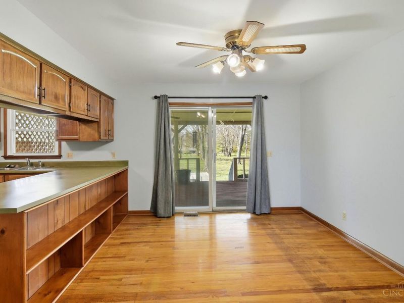 7225 Lesourdsville West Chester Road, West Chester, OH 45069 Photo 24