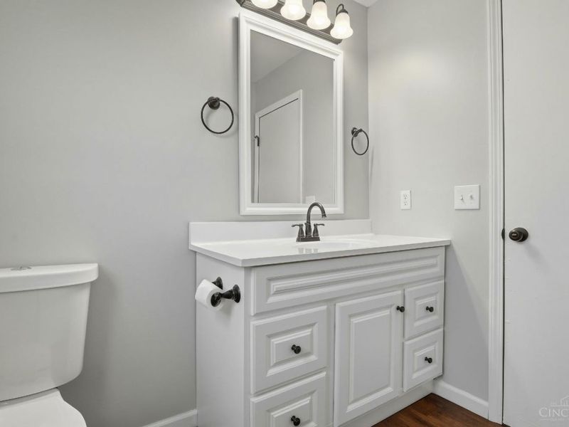 7225 Lesourdsville West Chester Road, West Chester, OH 45069 Photo 37