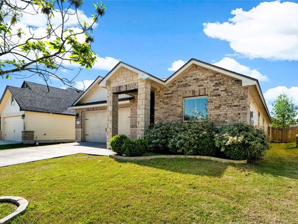 133 Beth Ann LOOP, Taylor, TX 76574