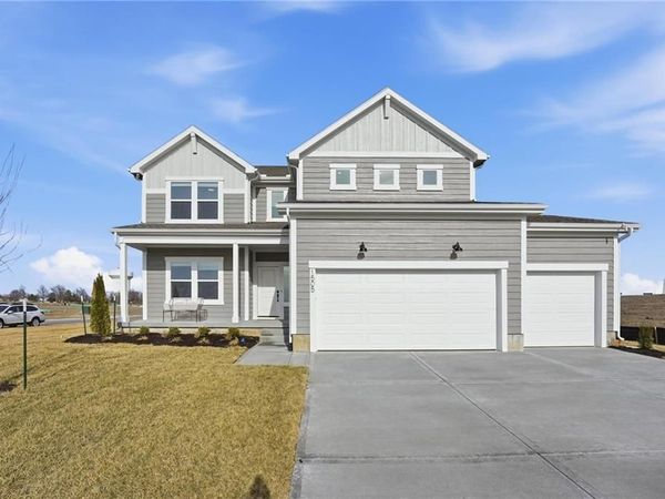 1520 SE Sweet Root Drive, Lee's Summit, MO 64081