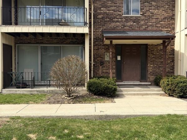 7131 Hickory Street , Unit 6, Tinley Park, IL 60477