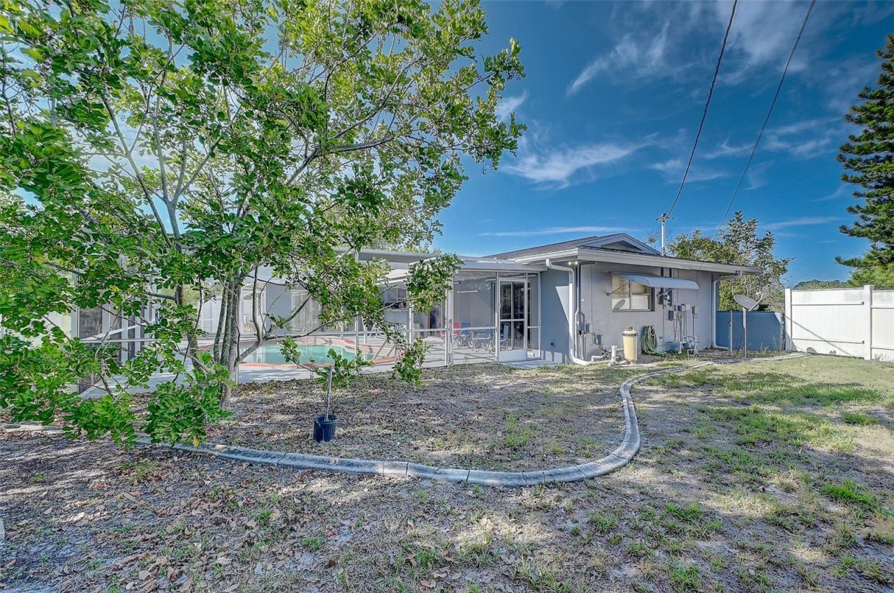 1678 Country Club Parkway , Lehigh Acres, FL 33936 Photo