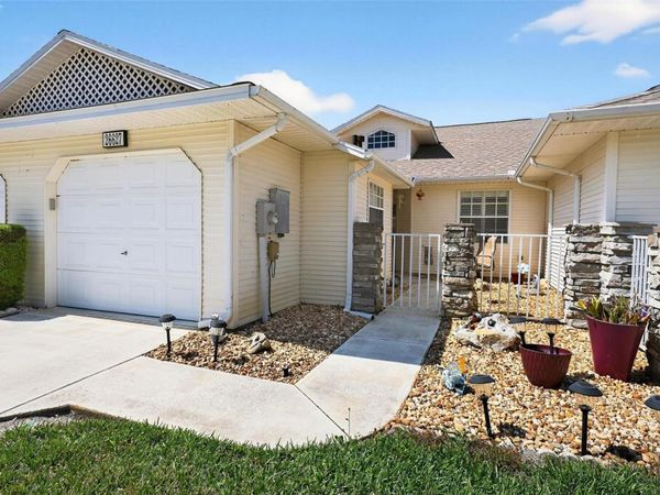 26627 RACQUET CIRCLE , LEESBURG, FL 34748