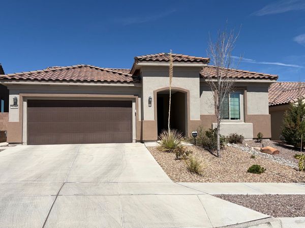 9231 Sugar Creek Lane NW, Albuquerque, NM 87120