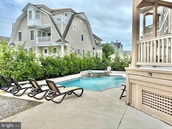 7463 OCEAN DRIVE , AVALON, NJ 08202