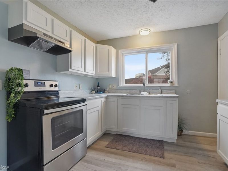 410 Beryl Drive, Kent, OH 44240 Photo 10