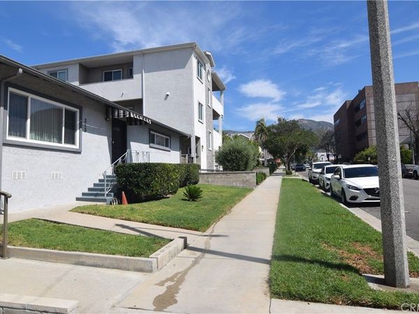 317 Providencia Avenue, Unit C, Burbank, CA 91504